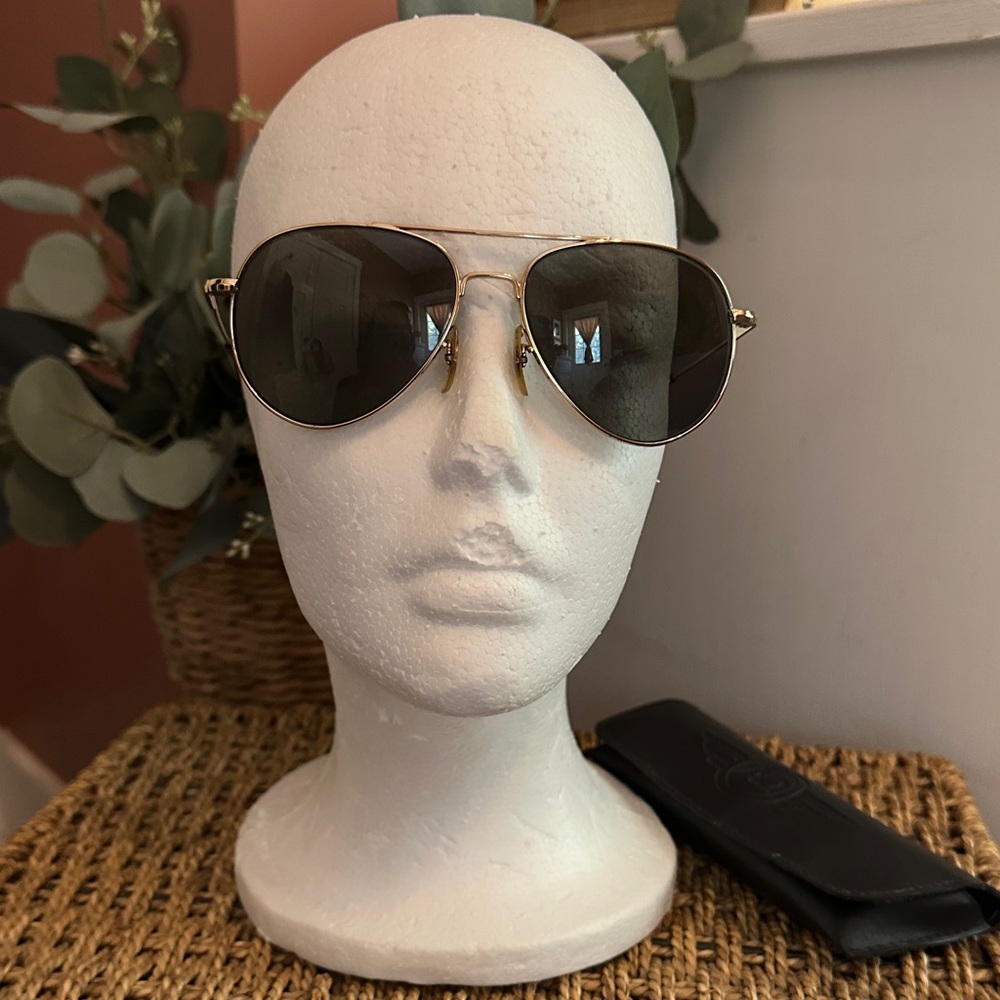 American Optical Classic Aviator gold Frame Black Lens tortoise S sunglasses